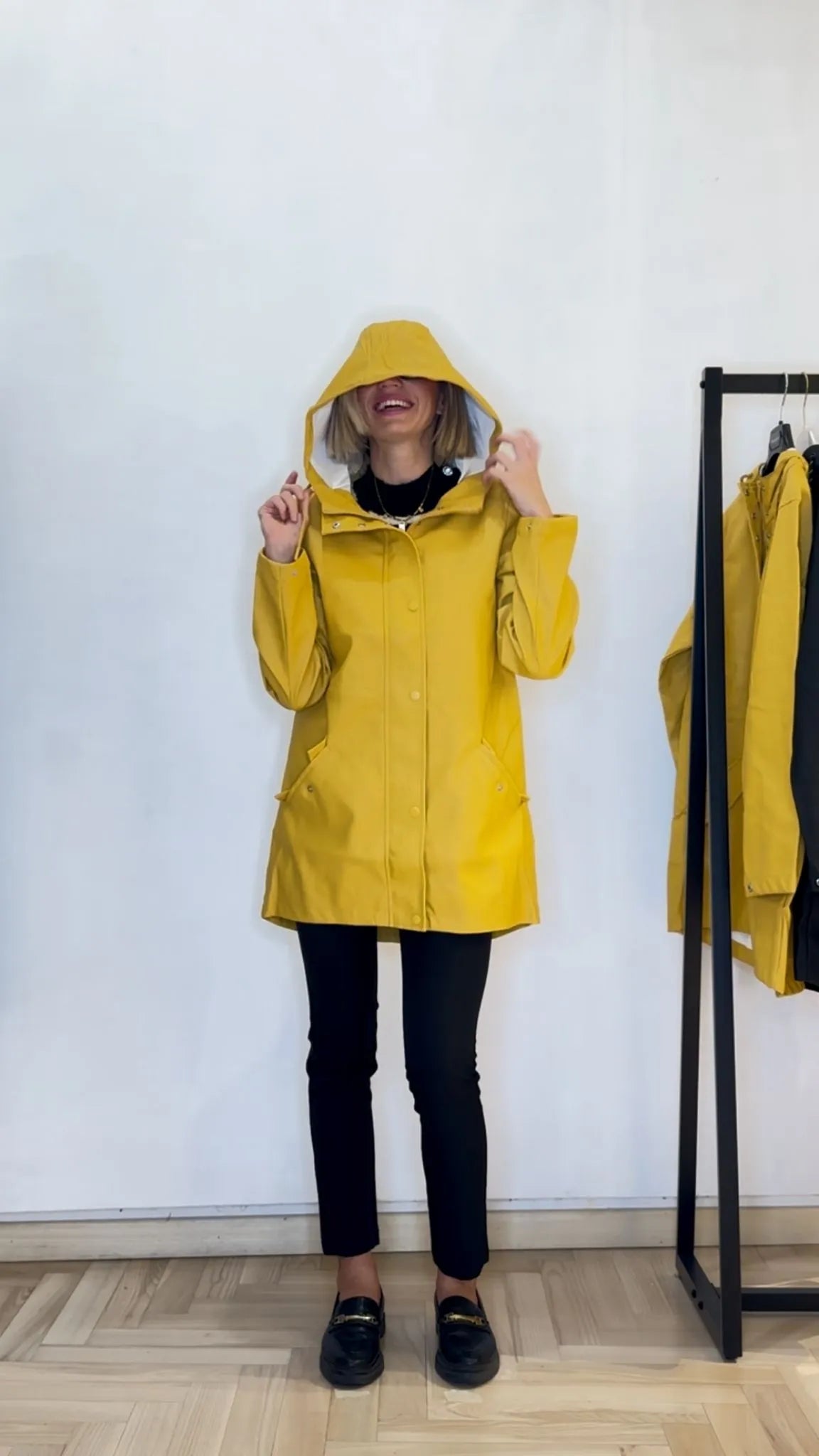giallo, antipioggia, firenze, vicino a me