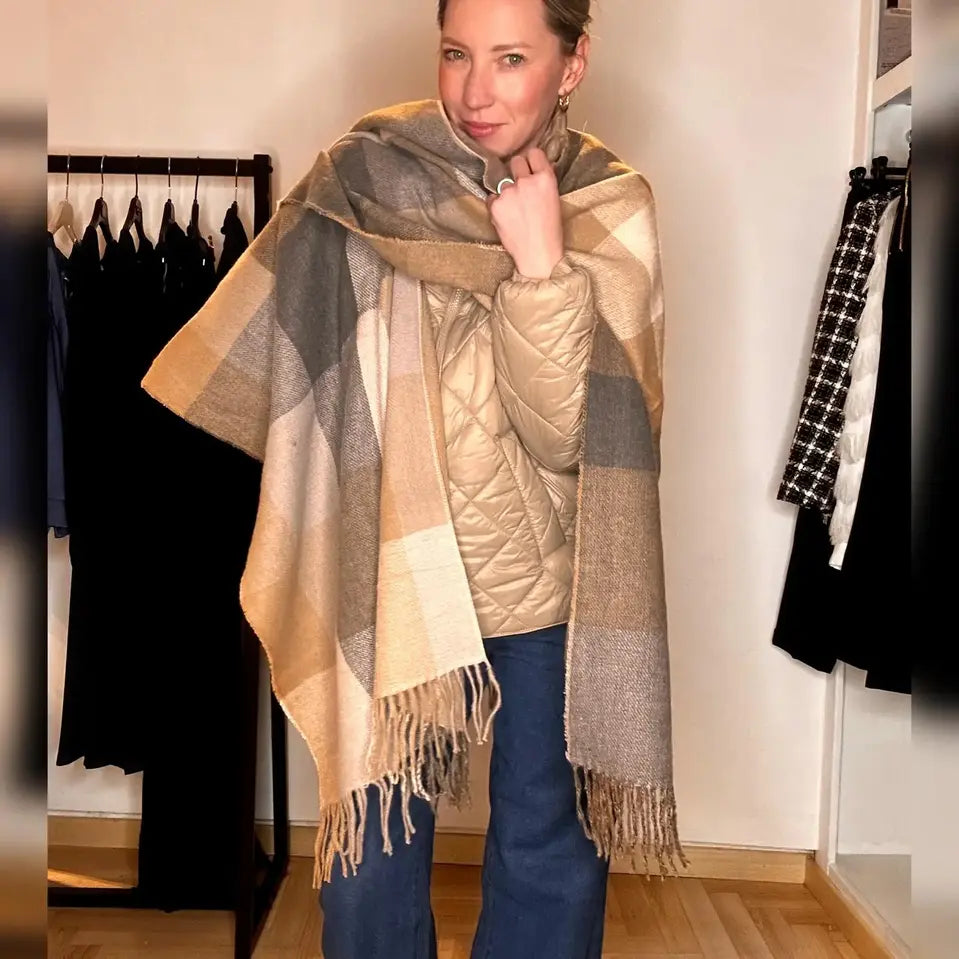 poncho a mantella beige