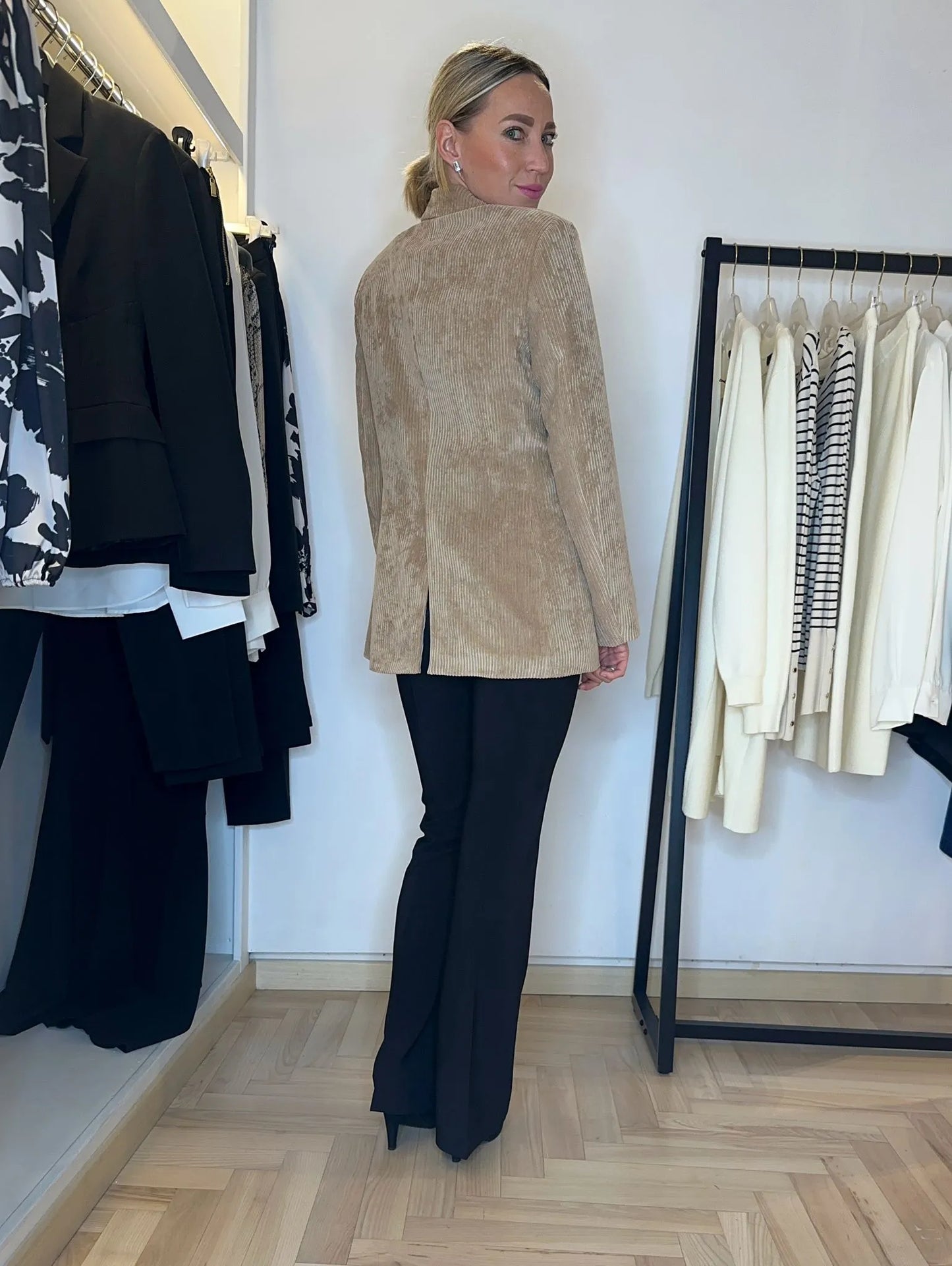 giacca, velluto, beige, chic, vicino a me