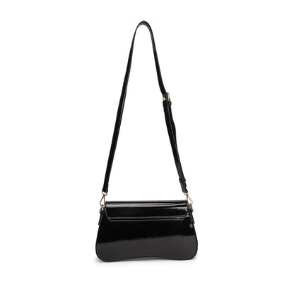pochette lucida nera con tracolla regolabile